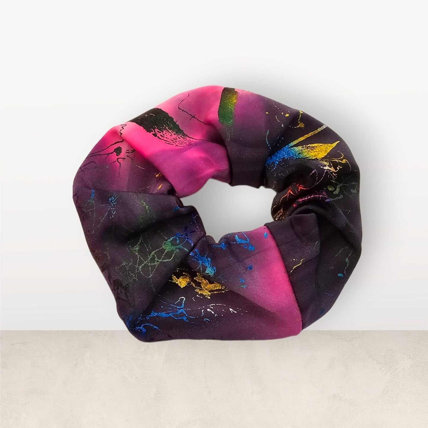 Handmade Abstract Art Deco Scrunchie |Scrunchie with splash abstract art for a stylish look