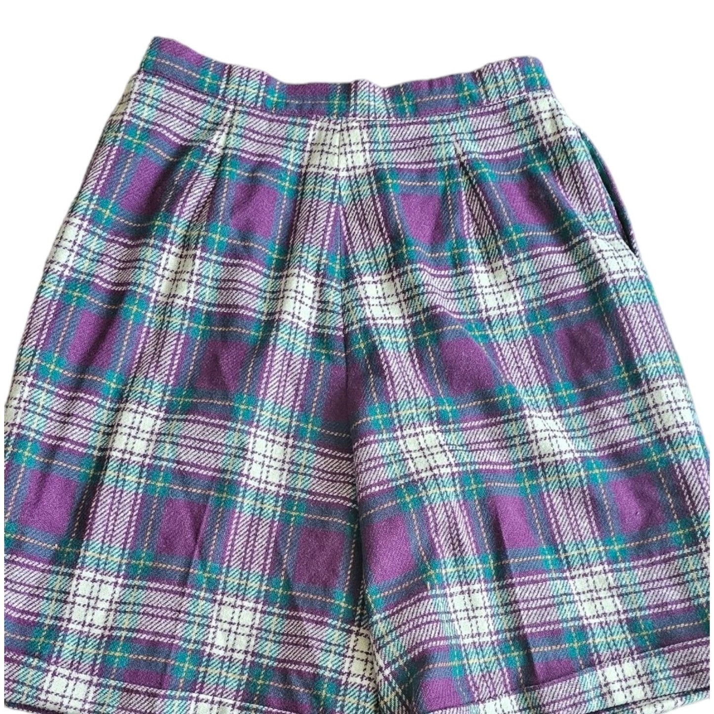 Vintage That's Me Wool Blend Purple & Green Tartan Plaid Casual Shorts