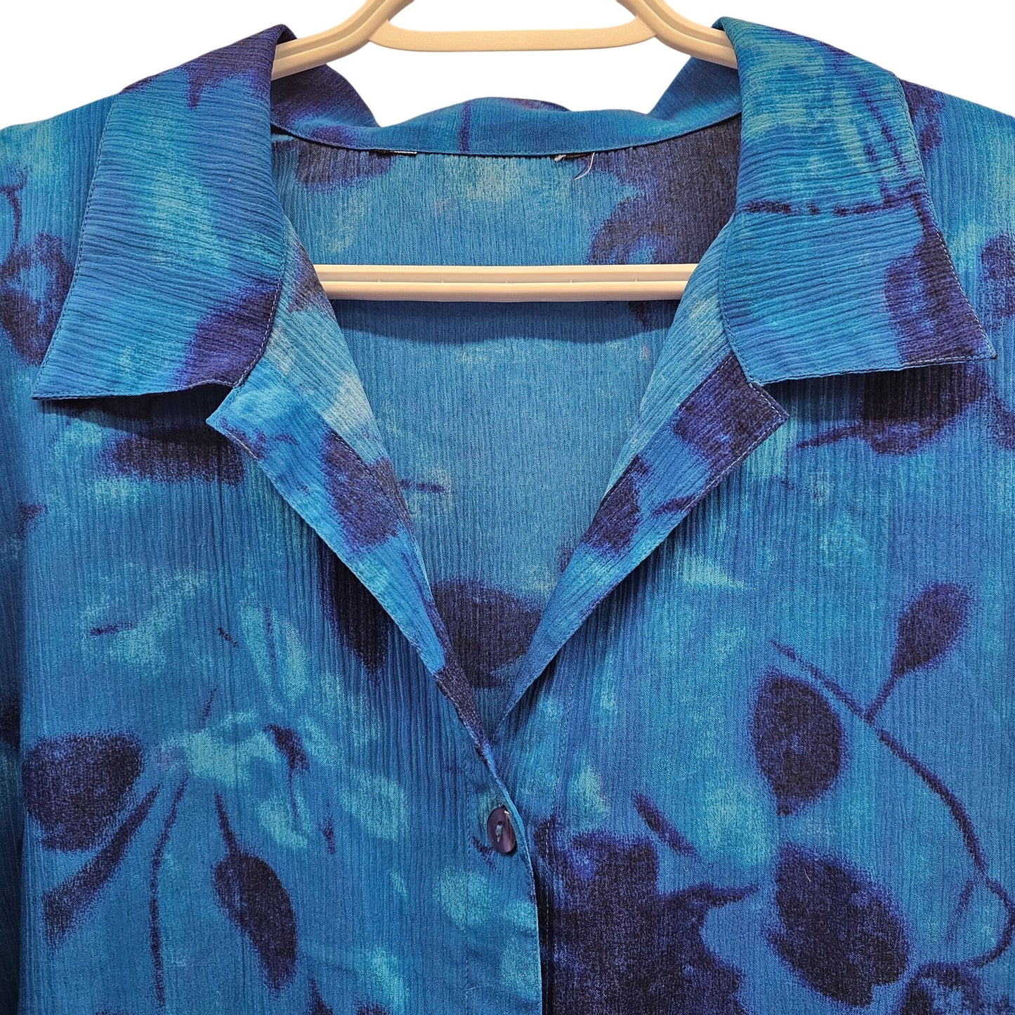 Reitman's Womens Blue Floral Flutter Sleeve Blouse Size 22