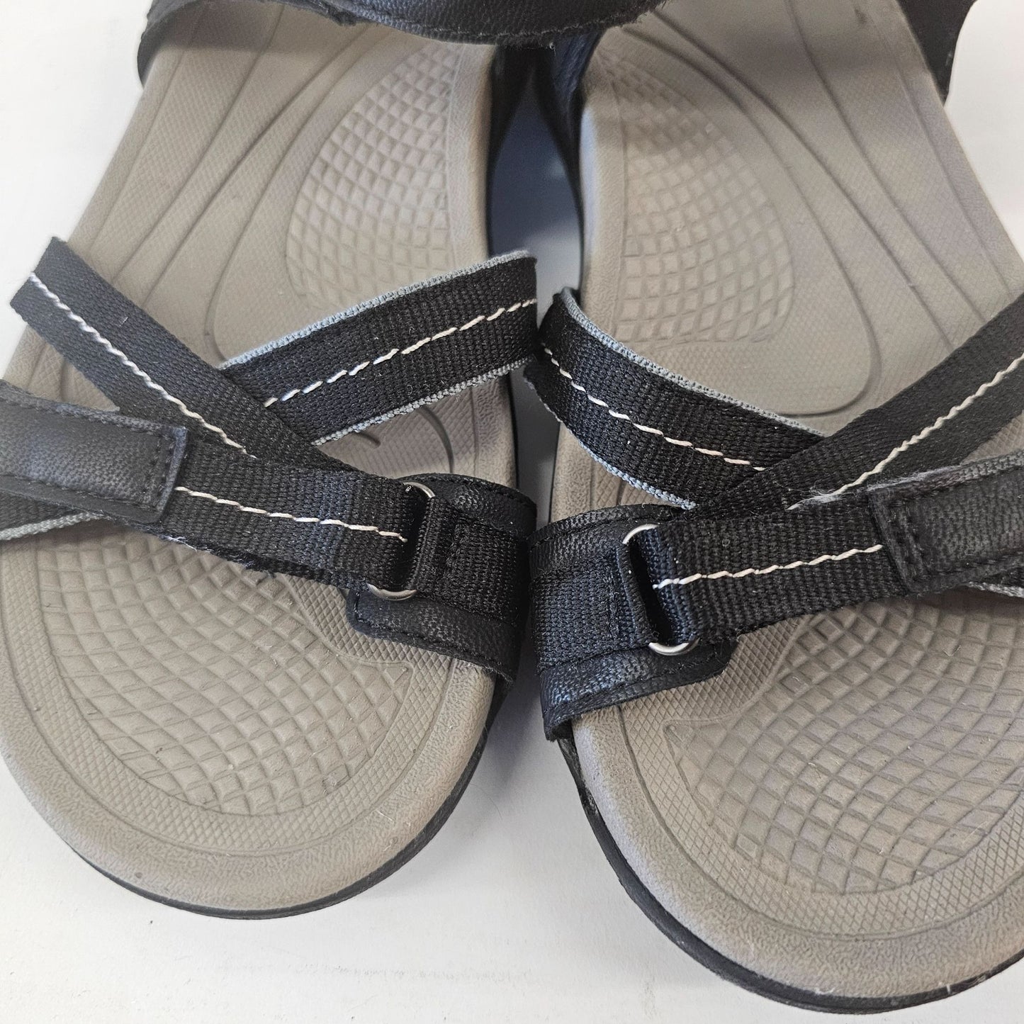 Earth Origins Women's Sport Sandals Size 8 Black & Gray Adjustable Straps Comfortable Footbed Casual & Outdoor Wear