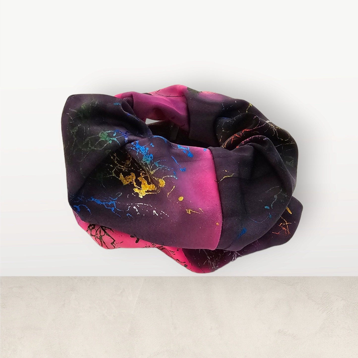 Handmade Abstract Art Deco Scrunchie |Scrunchie with splash abstract art for a stylish look