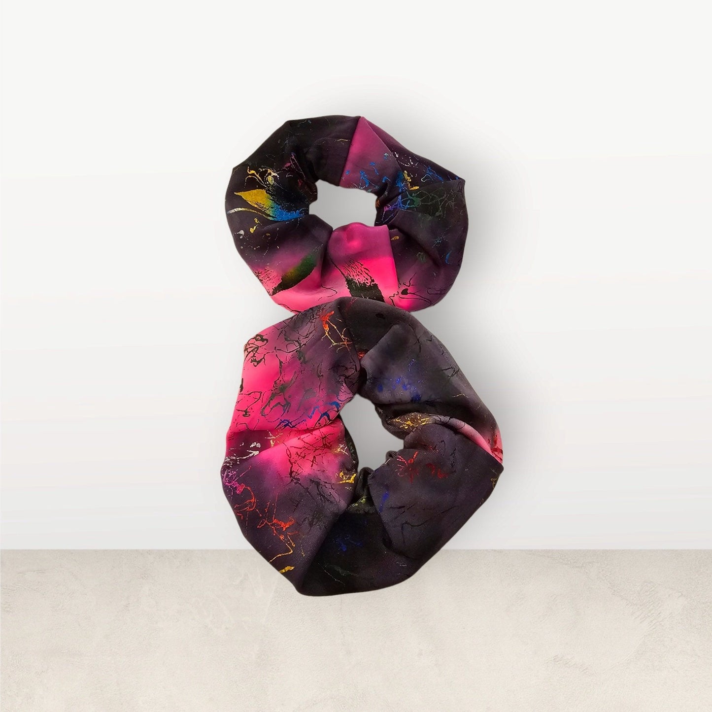 Handmade Abstract Art Deco Scrunchie |Scrunchie with splash abstract art for a stylish look