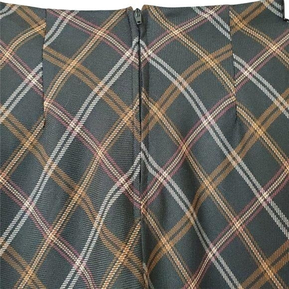 1980s Vintage Tracy Evans Plaid Mini Skirt With Back Zipper Closure Size 7