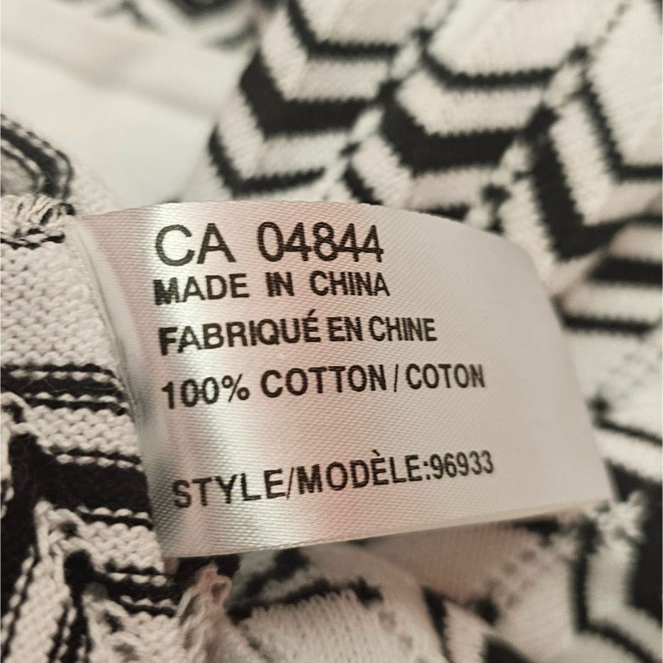 Tradition Womens Black & White Chevron Pattern Top Sz L/G 16 (14-16) Short Sleeves With Tie Detail